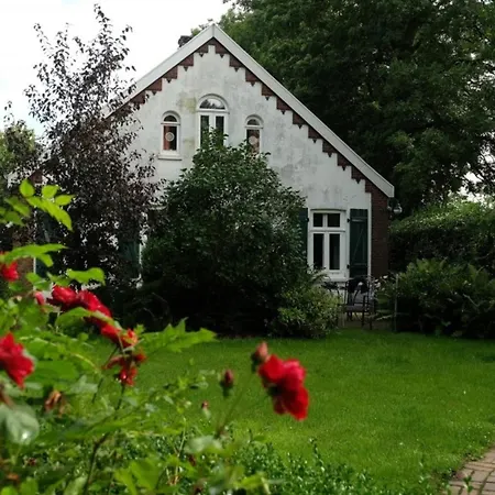 Up De Warft - Backhaus *